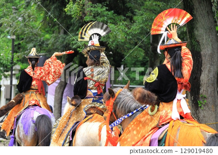 Flower horse 129019480