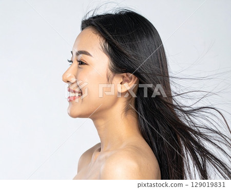 Lively hair 129019831