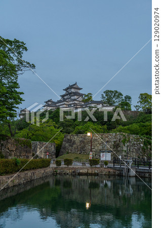 The beautiful castle walls and traditional Japanese architecture of Himeji Castle, a World Heritage Site The beautiful castle walls and traditional Japanese architecture of Himeji Castle, a World Heritage Site 129020974