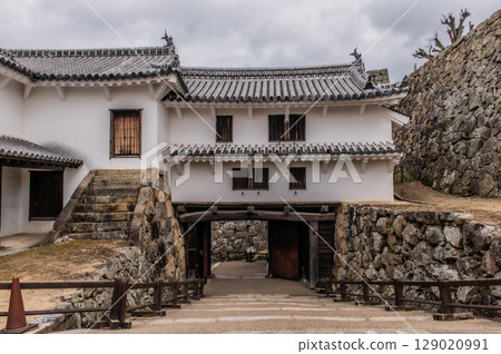 世界遺產姬路城美麗的城牆和傳統的日本建築 129020991