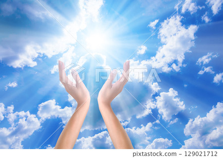 手中的光 129021712