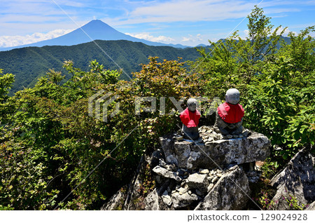 Mount Fuji and the Misaka Mountains as seen from the summit of Shakagatake in the Misaka Mountains Mount Fuji and the Misaka Mountains as seen from the summit of Shakagatake in the Misaka Mountains 129024928