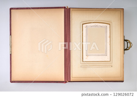 Antique and vintage Art Deco Photobook sheets 129026072