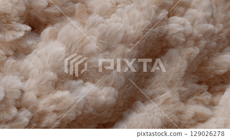 天然米色背景上貓頭鷹羽毛的逼真圖案紋理 129026278