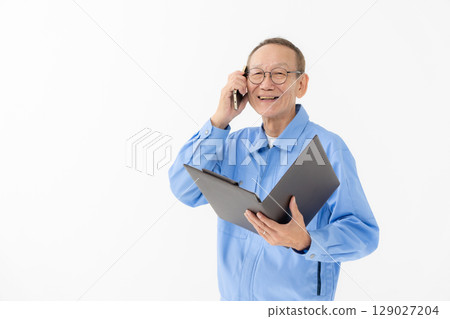 Senior men wearing work clothes Senior men wearing work clothes 129027204