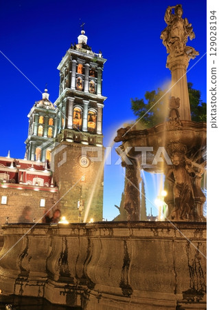 Night view of Puebla, a World Heritage city in Mexico Night view of Puebla, a World Heritage city in Mexico 129028194
