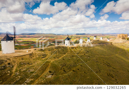 Aerial view of Route of Don Quixote with windmills in Consuegra 129032265