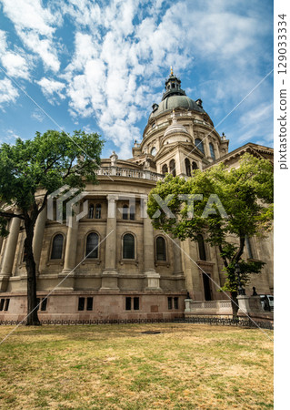 Saint Stephen's Basilica In Budapest 129033334