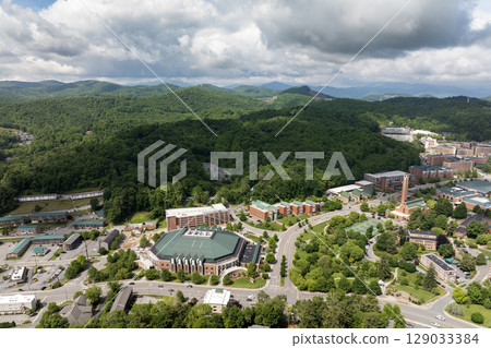 Small town America in Blue Ridge Mountains. Boone, North Carolina. Red brick architecture with narrow streets and historical buildings Appalachian Mountains. Popular tourist destination Small town America in Blue Ridge Mountains. Boone, North Carolina. Red brick architecture with narrow streets and historical buildings Appalachian Mountains. Popular tourist destination 129033384