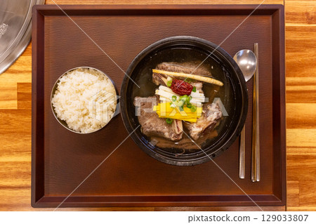 Korean traditional food. short rib soup. galbitang 129033807