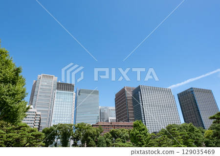 Skyscrapers seen from the Imperial Palace Plaza Skyscrapers seen from the Imperial Palace Plaza 129035469