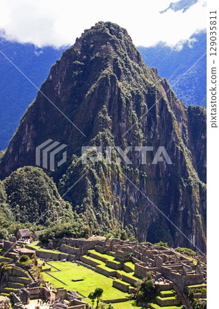 Machu Picchu ruins, Peru, South America 129035811