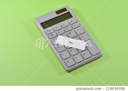 計算器和稅 129036386