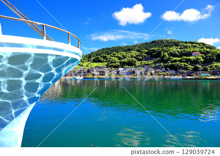 美麗的藍色大海和天空 129039724