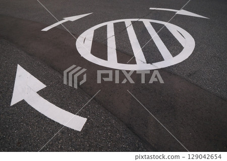 U-turn indication on dead-end roads 129042654