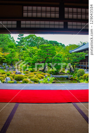 [Kyoto Scenery] Toji-in Temple: A quiet garden alone soothes the soul 129043584