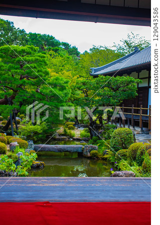 [Kyoto Scenery] Toji-in Temple: A quiet garden alone soothes the soul 129043586