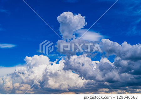 夏日天空積雨雲 d-2 高飽和度對比 129046568