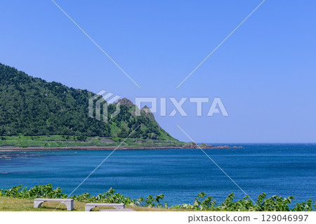 Clear early summer: Cape Kamui, Kitami 129046997