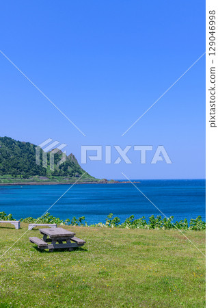 Clear early summer: Cape Kamui, Kitami 129046998
