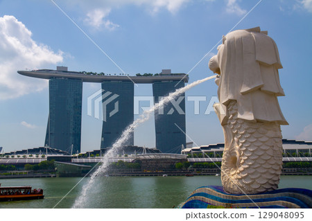 Republic of Singapore - View of the Merlion and Marina Bay Sands in the downtown core Republic of Singapore - View of the Merlion and Marina Bay Sands in the downtown core 129048095
