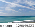Blue sky and turquoise sea 129049823