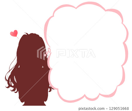 戀愛中的女人，雲朵形狀的對話框輪廓 129051668