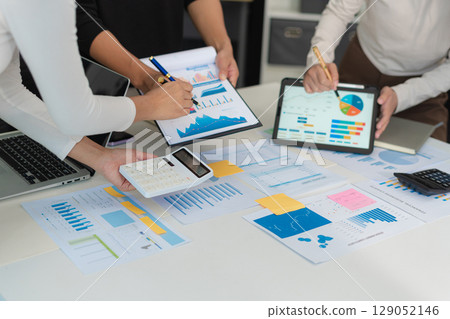 Businessman working and update tasks with milestones progress planning and professional investor working new start up project in the office. 129052146