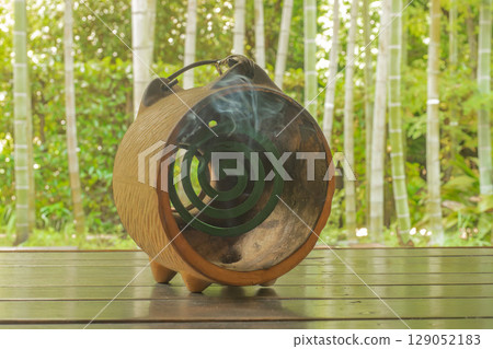 陽台上的復古蚊香 129052183