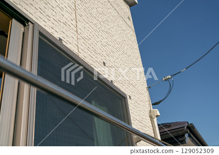 獨立式住宅二樓外牆 129052309