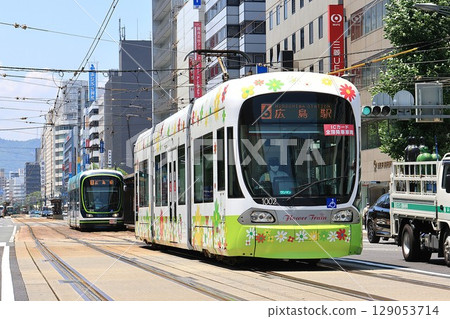 【廣島電鐵】1000系～花列車～6號線（本線：八丁堀站） 129053714