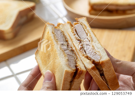 Cutlet sandwich preparation 129053749