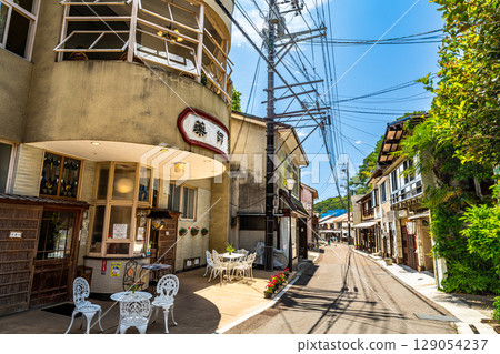[World Heritage Site Iwami Ginzan Silver Mine Ruins and its Cultural Landscape] [Important Traditional Building] Yunotsu Yakushiyu and Townscape 5, Oda City, Shimane Prefecture 129054237
