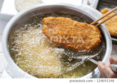 豬排製作場景 129055146