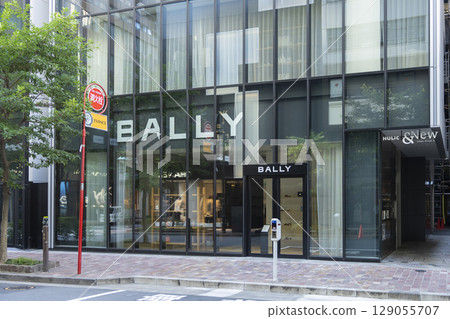 BALLY Ginza flagship store 129055707