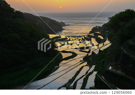 Spectacular views of the Genkai Sea: Hamanoura Rice Terraces 129056060
