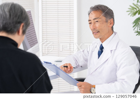 Medical image doctor patient 129057046