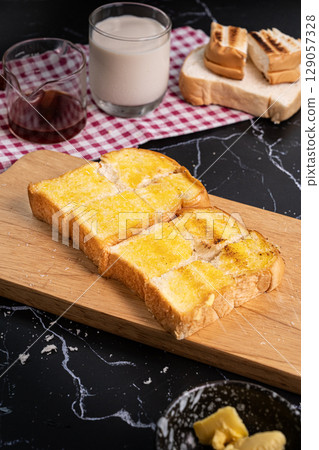 The Toast Thai style for street food and cooking concept The Toast Thai style for street food and cooking concept 129057328