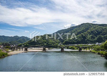 日本三大名橋之一，山口縣岩國市錦帶橋 129057568