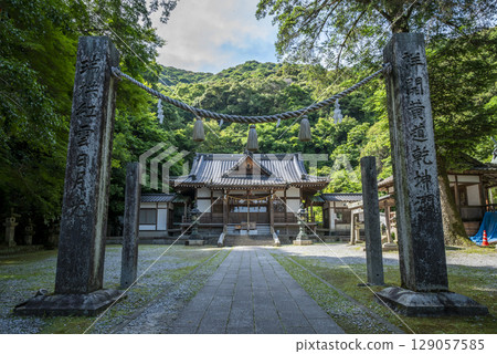 Hakusan Hime Shrine, worship hall, Iwakuni City, Yamaguchi Prefecture 129057585