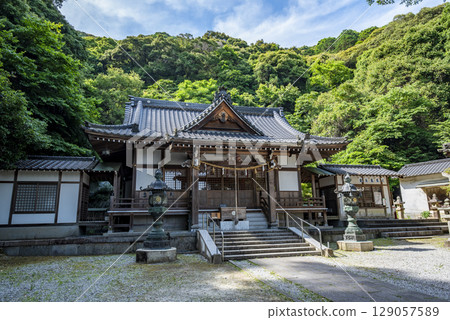 山口縣岩國市白山比姫神社拜殿 山口縣岩國市白山比姫神社拜殿 129057589