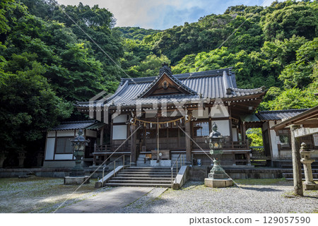 Hakusan Hime Shrine, worship hall, Iwakuni City, Yamaguchi Prefecture 129057590