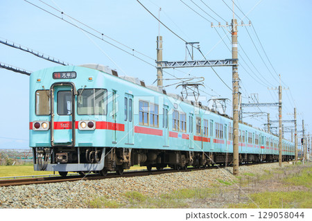 Nishitetsu (West Japan Railway) 5000 series train Nishitetsu (West Japan Railway) 5000 series train 129058044