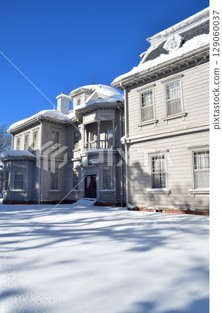 Snow scene at Tenkyokaku (Fukushima Prefecture) 129060037