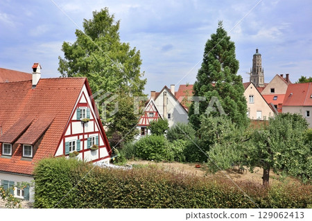 The streets of the old town of Nördlingen, Germany 129062413