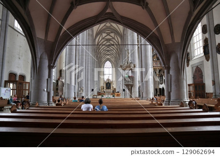 Interior of St. George's Church, Nördlingen, Germany Interior of St. George's Church, Nördlingen, Germany 129062694