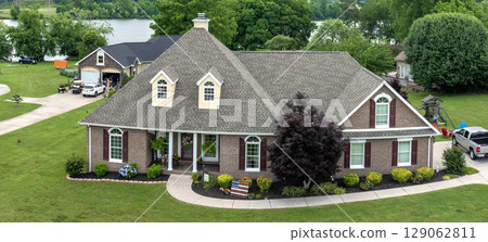 Premium housing development in the USA. Expensive houses in rural Tennessee 129062811