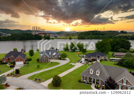 Premium housing development in the USA. Expensive houses in rural Tennessee 129062812