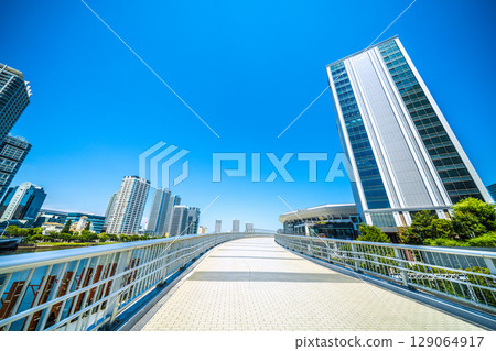 Yokohama cityscape in July. View of the K Arena in Minato Mirai. (July 23, 2025) 129064917