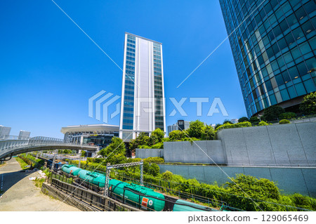 Yokohama cityscape in July. View of the K Arena in Minato Mirai. (July 23, 2025) Yokohama cityscape in July. View of the K Arena in Minato Mirai. (July 23, 2025) 129065469